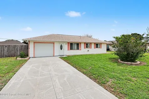 571 Firestone Street NE Palm Bay FL 32907