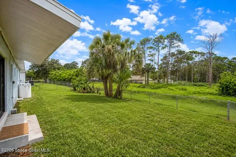 965 Palo Alto Street SE Palm Bay FL 32909