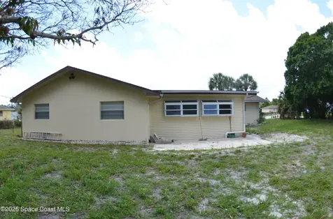 300 Darrow Avenue Melbourne FL 32901