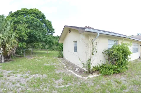 300 Darrow Avenue Melbourne FL 32901