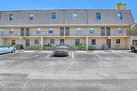 1010 Pine Tree Drive Indian Harbour Beach FL 32937