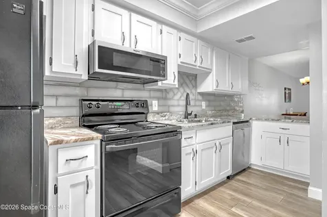 1010 Pine Tree Drive Indian Harbour Beach FL 32937