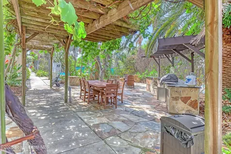 1010 Pine Tree Drive Indian Harbour Beach FL 32937