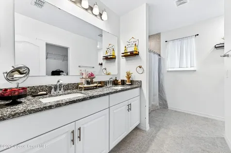 180 Dolphin Street SE Palm Bay FL 32909