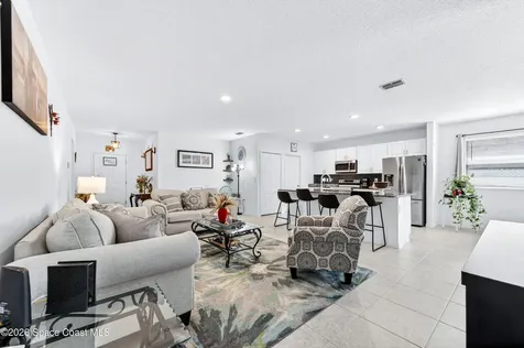 180 Dolphin Street SE Palm Bay FL 32909