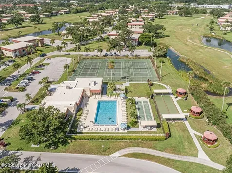 76 Royal Oak Drive Vero Beach FL 32962