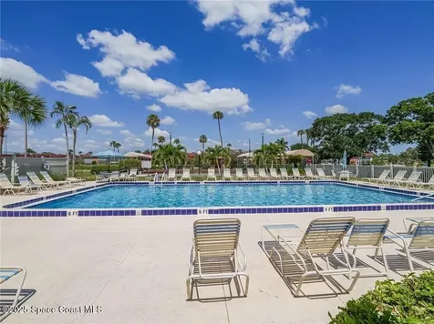 76 Royal Oak Drive Vero Beach FL 32962