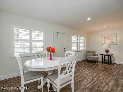 76 Royal Oak Drive Vero Beach FL 32962
