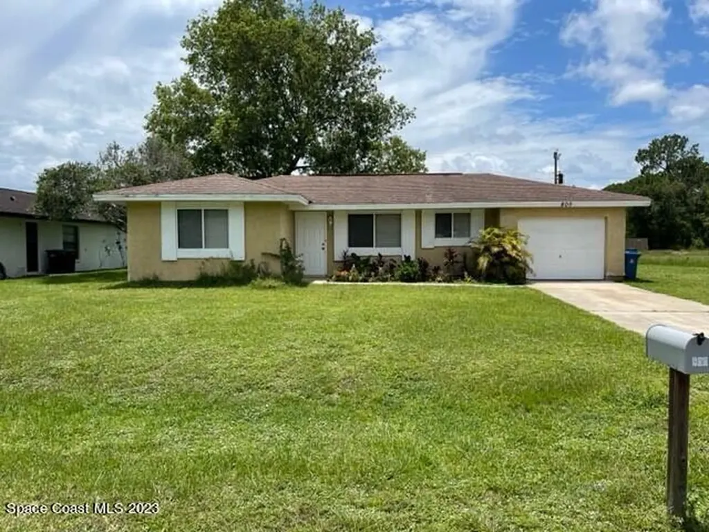 800 Starland Street SE Palm Bay FL 32909