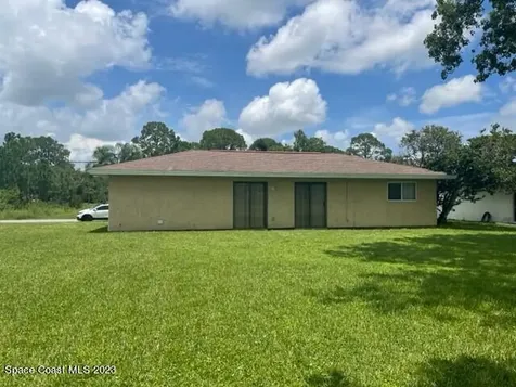 800 Starland Street SE Palm Bay FL 32909