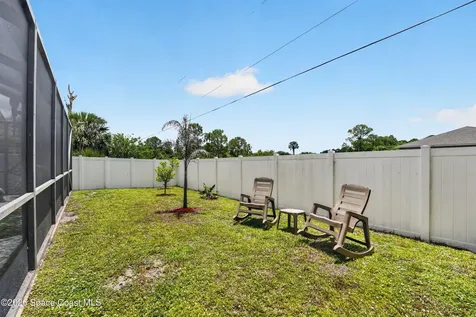 2020 Thisbe Avenue SE Palm Bay FL 32909