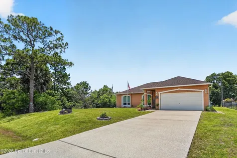 2020 Thisbe Avenue SE Palm Bay FL 32909