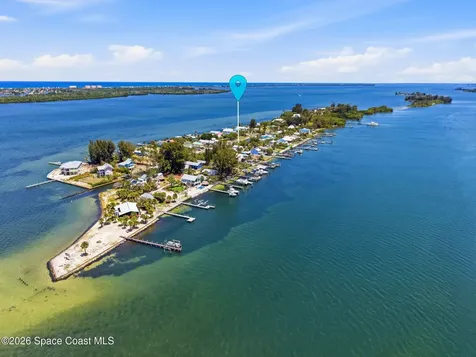 42 Vip Island Grant-valkaria FL 32949