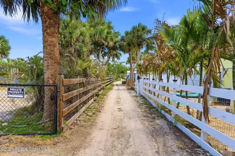 42 Vip Island Grant-valkaria FL 32949