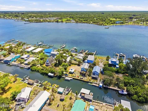 42 Vip Island Grant-valkaria FL 32949