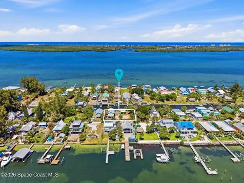 42 Vip Island Grant-valkaria FL 32949