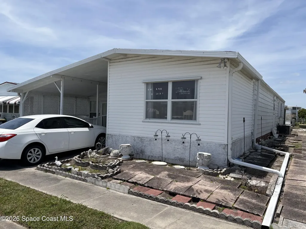 1748 Coco Plum Street NE Palm Bay FL 32905