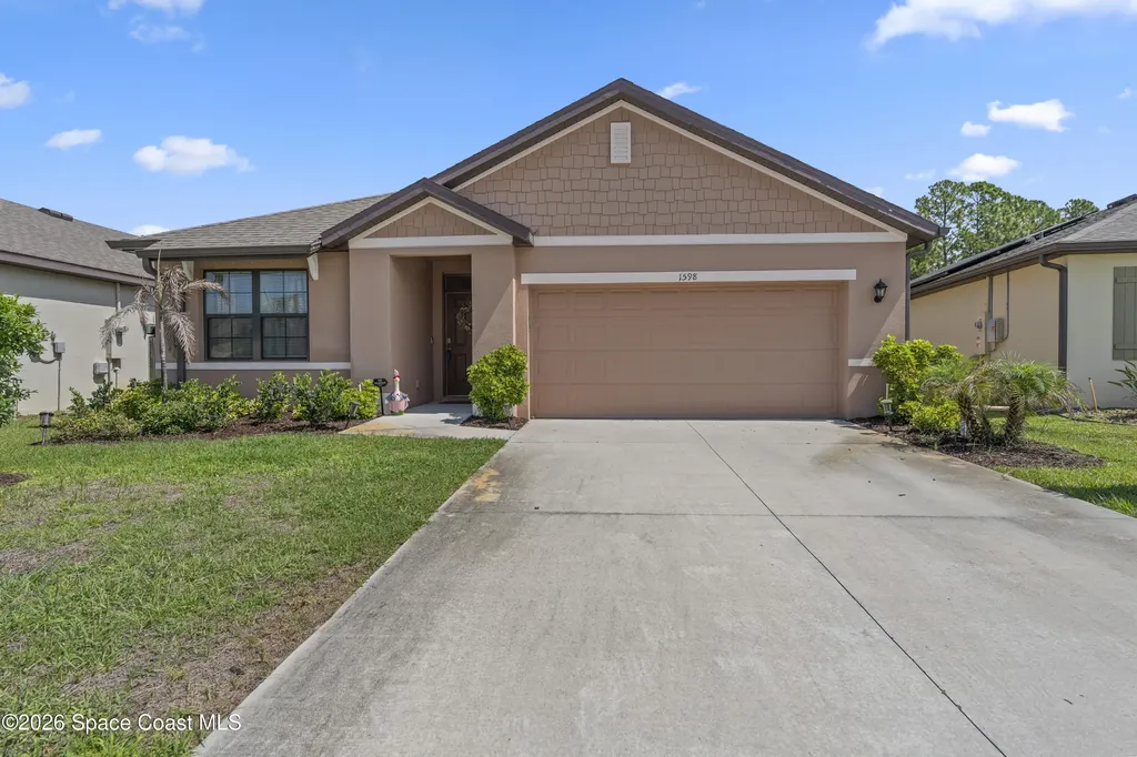 1598 Mineral Loop Drive NW Palm Bay FL 32907