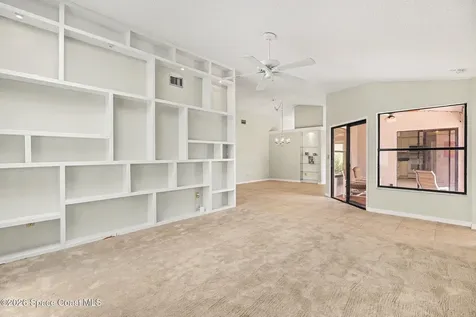 329 Country Walk Street Melbourne FL 32940