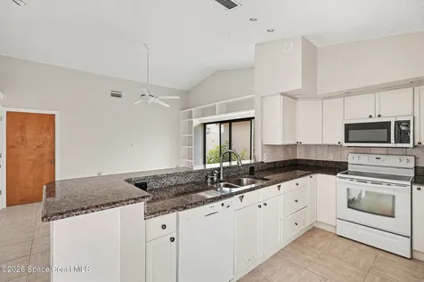 329 Country Walk Street Melbourne FL 32940
