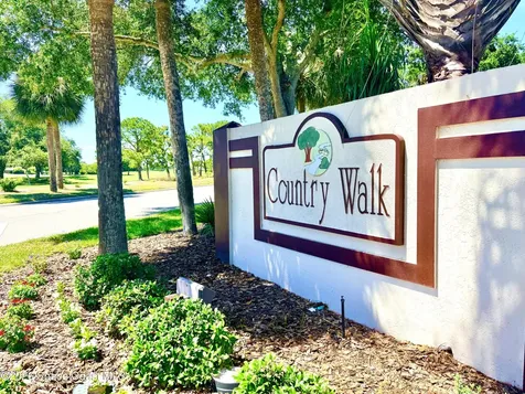 329 Country Walk Street Melbourne FL 32940