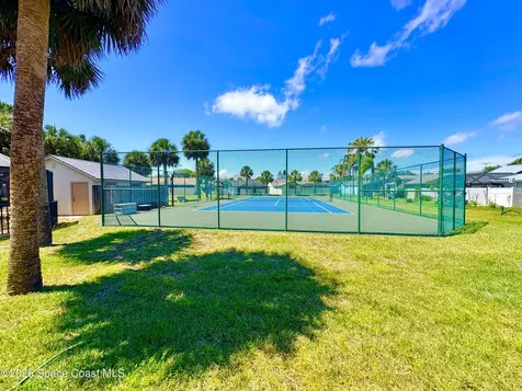 329 Country Walk Street Melbourne FL 32940