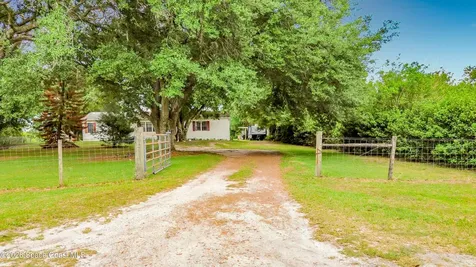 255 Grant Bass Road Kenansville FL 34739