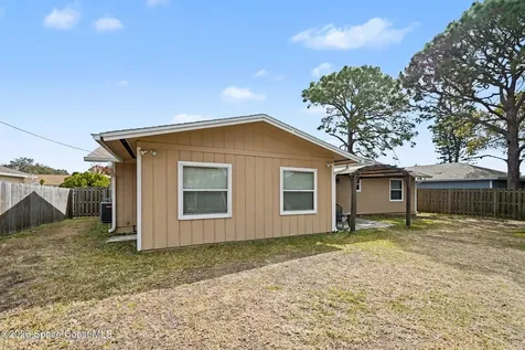 1070 Lee Avenue NW Melbourne FL 32907