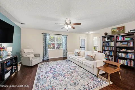 1070 Lee Avenue NW Melbourne FL 32907