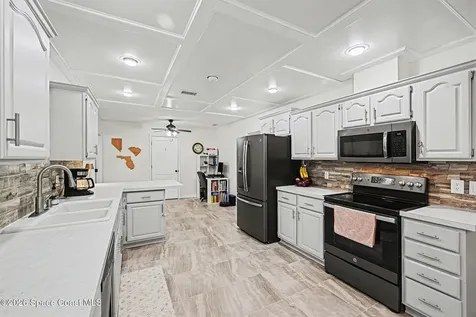 1070 Lee Avenue NW Melbourne FL 32907
