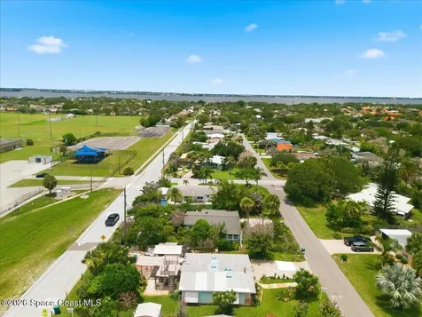 241 Avenida Central Indialantic FL 32903