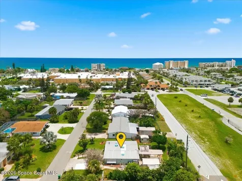 241 Avenida Central Indialantic FL 32903