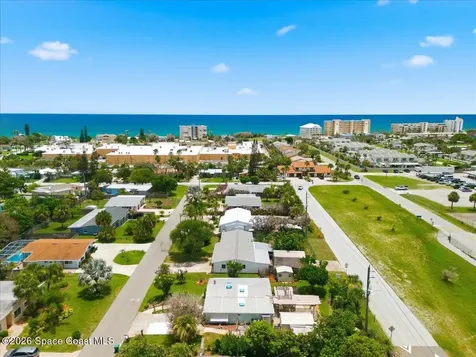 241 Avenida Central Indialantic FL 32903