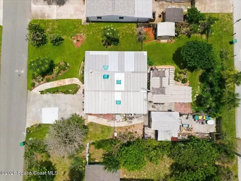 241 Avenida Central Indialantic FL 32903