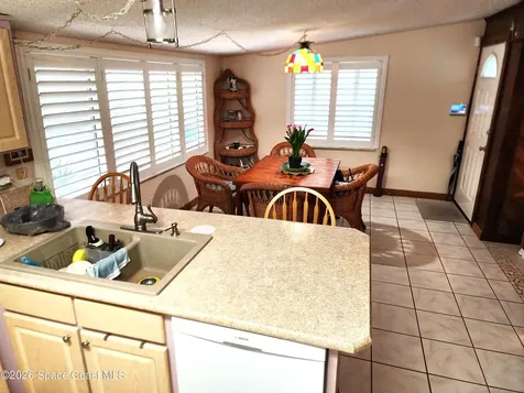 241 Avenida Central Indialantic FL 32903