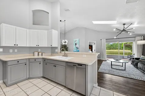 550 Morning Cove Circle SE Palm Bay FL 32909
