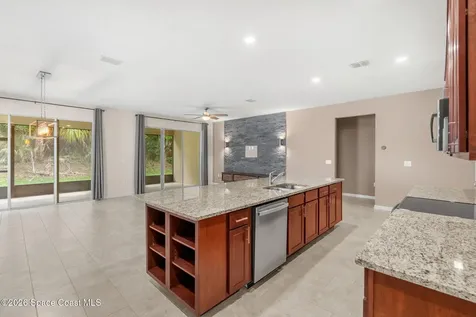 5643 Reagan Avenue Titusville FL 32780