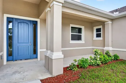 766 Starland Street SE Palm Bay FL 32909