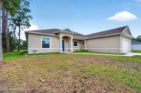766 Starland Street SE Palm Bay FL 32909