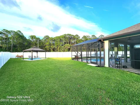 996 Corbin Circle SW Palm Bay FL 32908