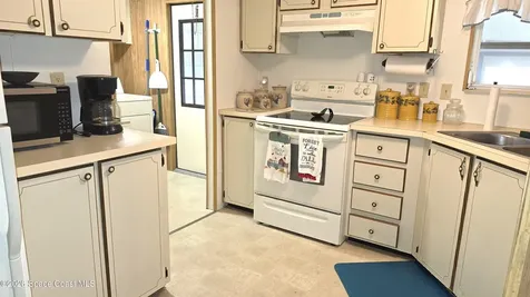 259 S Dolphin Circle Barefoot Bay FL 32976