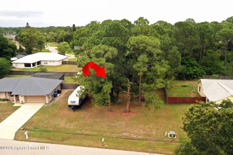 1220 Stadt Road NW Palm Bay FL 32907