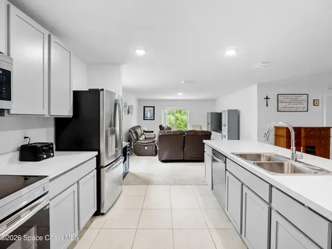 1011 Starfire Street SE Palm Bay FL 32909