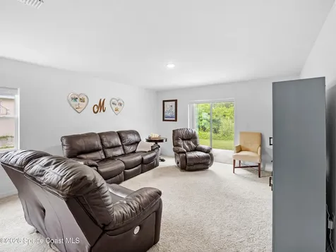 1011 Starfire Street SE Palm Bay FL 32909