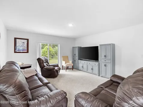 1011 Starfire Street SE Palm Bay FL 32909