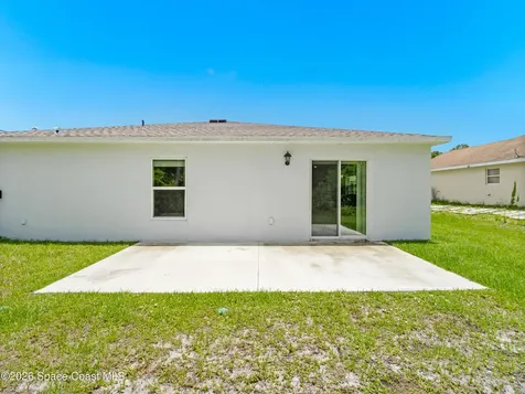 1011 Starfire Street SE Palm Bay FL 32909