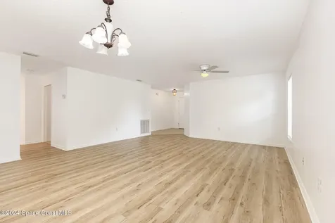 482 Newgate Street NW Palm Bay FL 32907