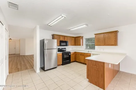 482 Newgate Street NW Palm Bay FL 32907