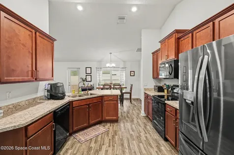 325 Kapok Court NW Palm Bay FL 32907