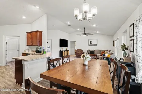 325 Kapok Court NW Palm Bay FL 32907
